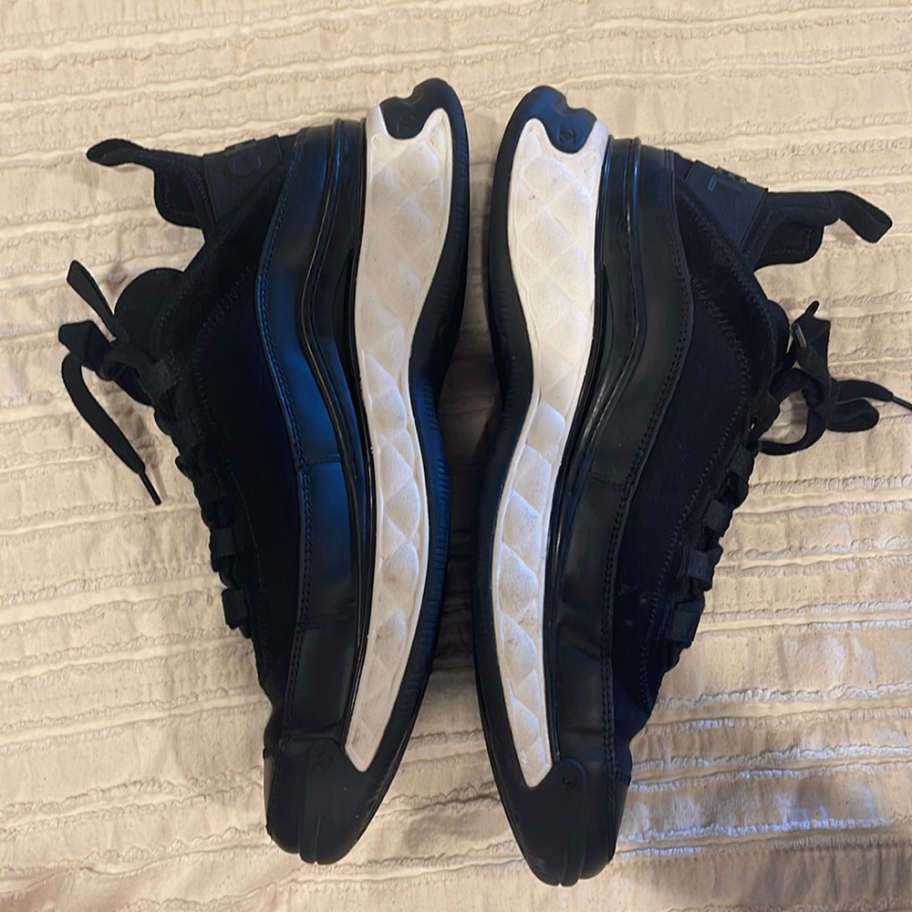 AUTHENTIC Chanel Black Sneakers, Size 41 🖤 - Picture 3 of 6